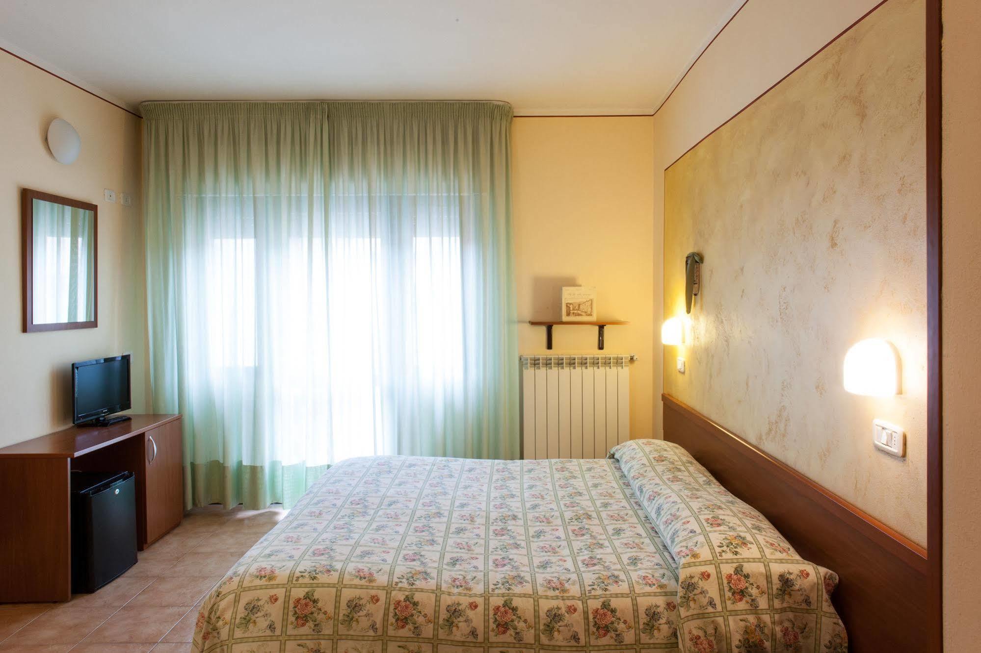 Hotel Fabbrini Abbadia San Salvator Εξωτερικό φωτογραφία