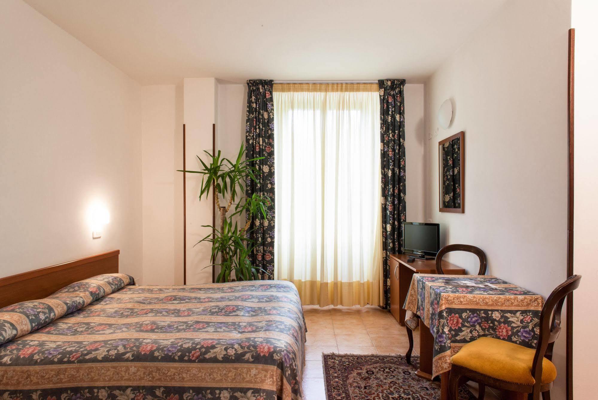 Hotel Fabbrini Abbadia San Salvator Εξωτερικό φωτογραφία