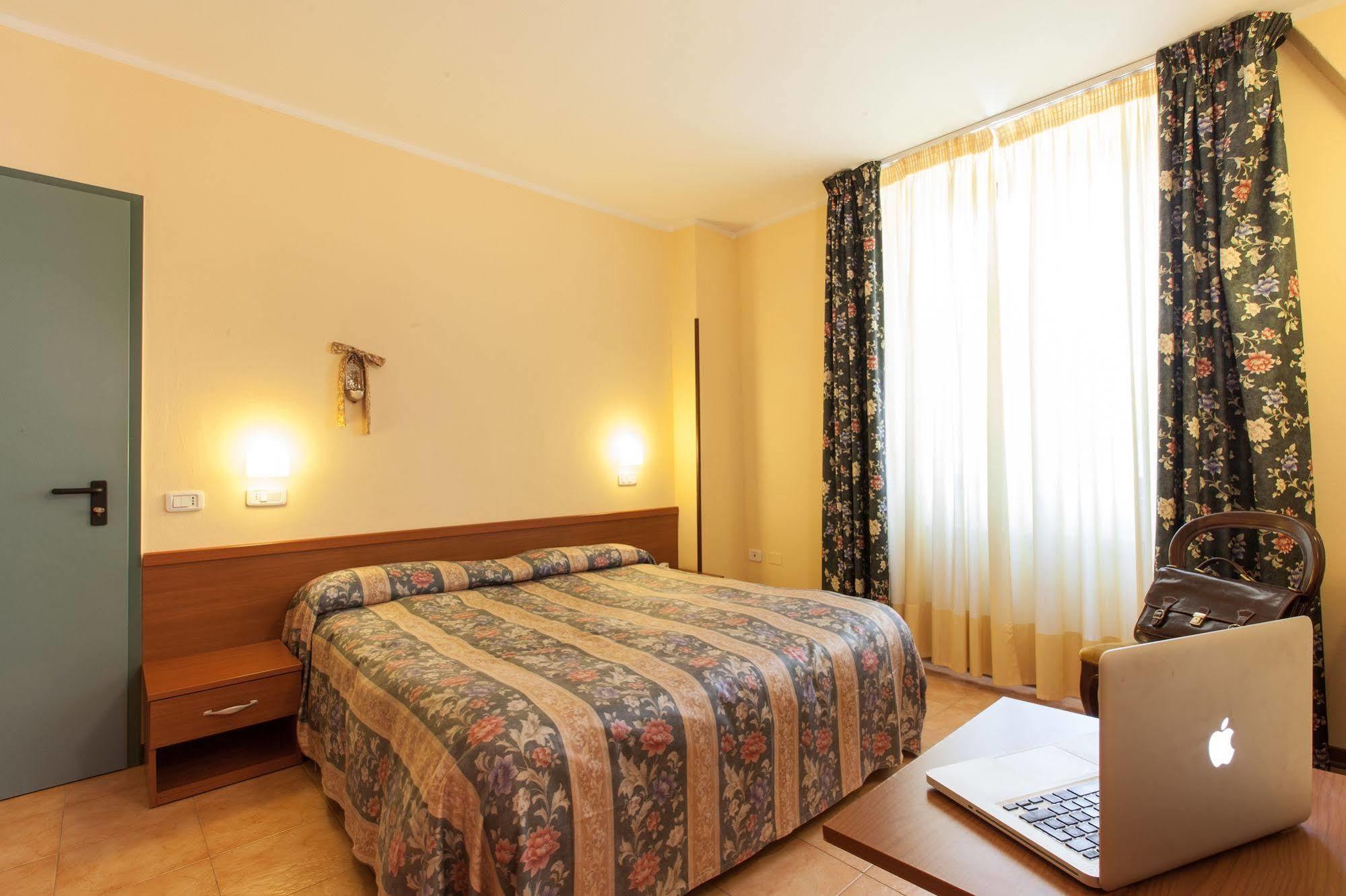 Hotel Fabbrini Abbadia San Salvator Εξωτερικό φωτογραφία