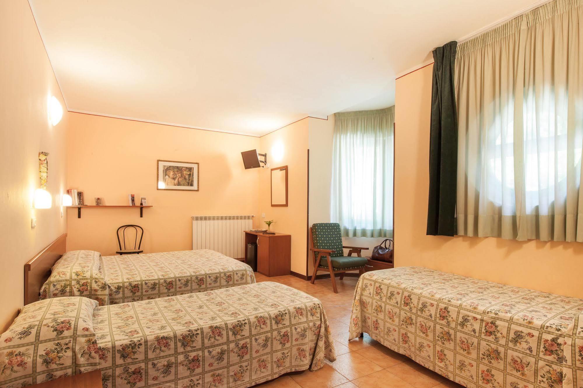 Hotel Fabbrini Abbadia San Salvator Εξωτερικό φωτογραφία