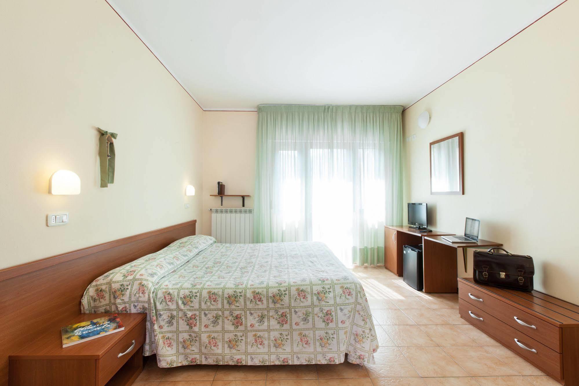 Hotel Fabbrini Abbadia San Salvator Εξωτερικό φωτογραφία