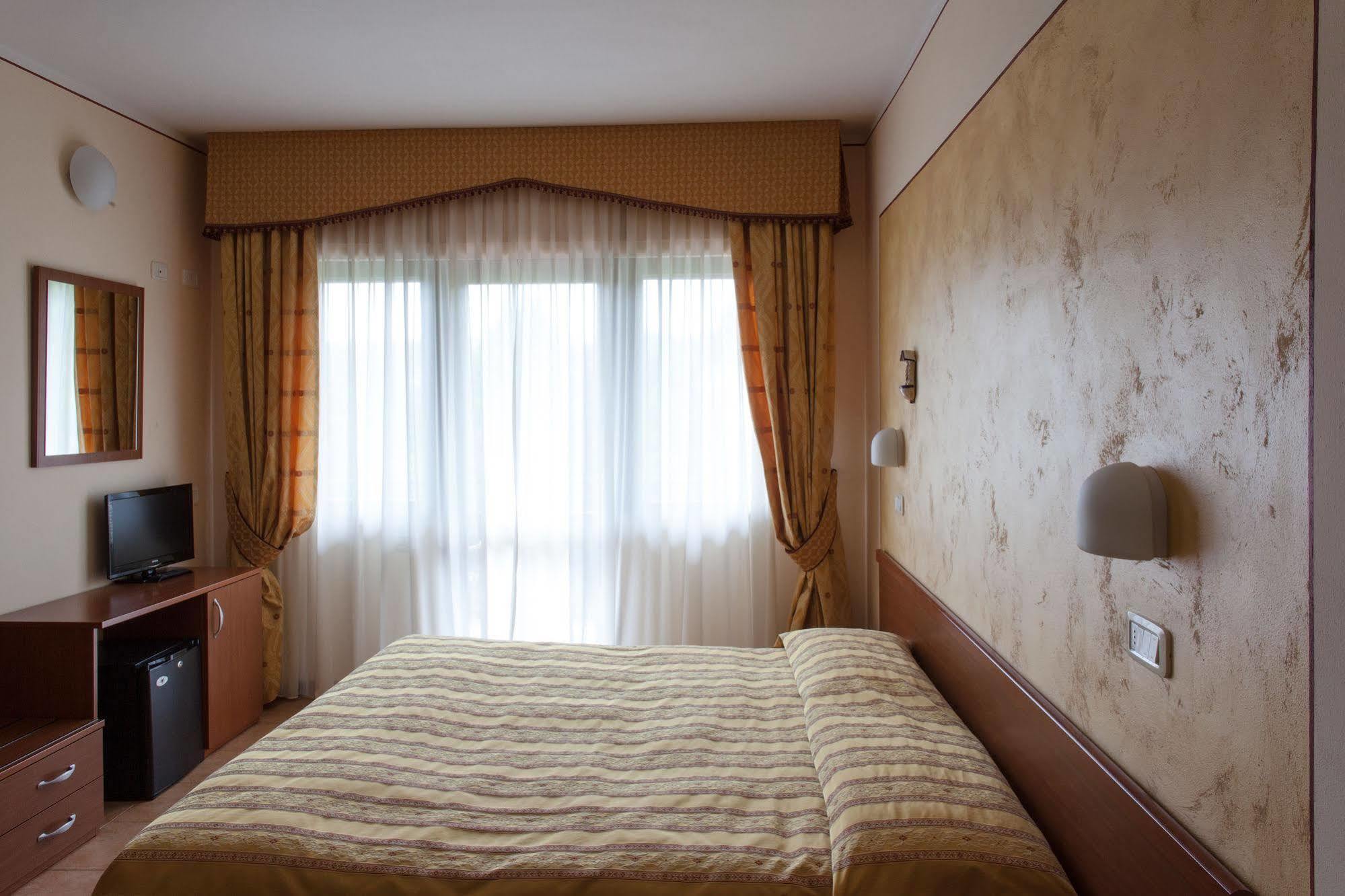 Hotel Fabbrini Abbadia San Salvator Εξωτερικό φωτογραφία